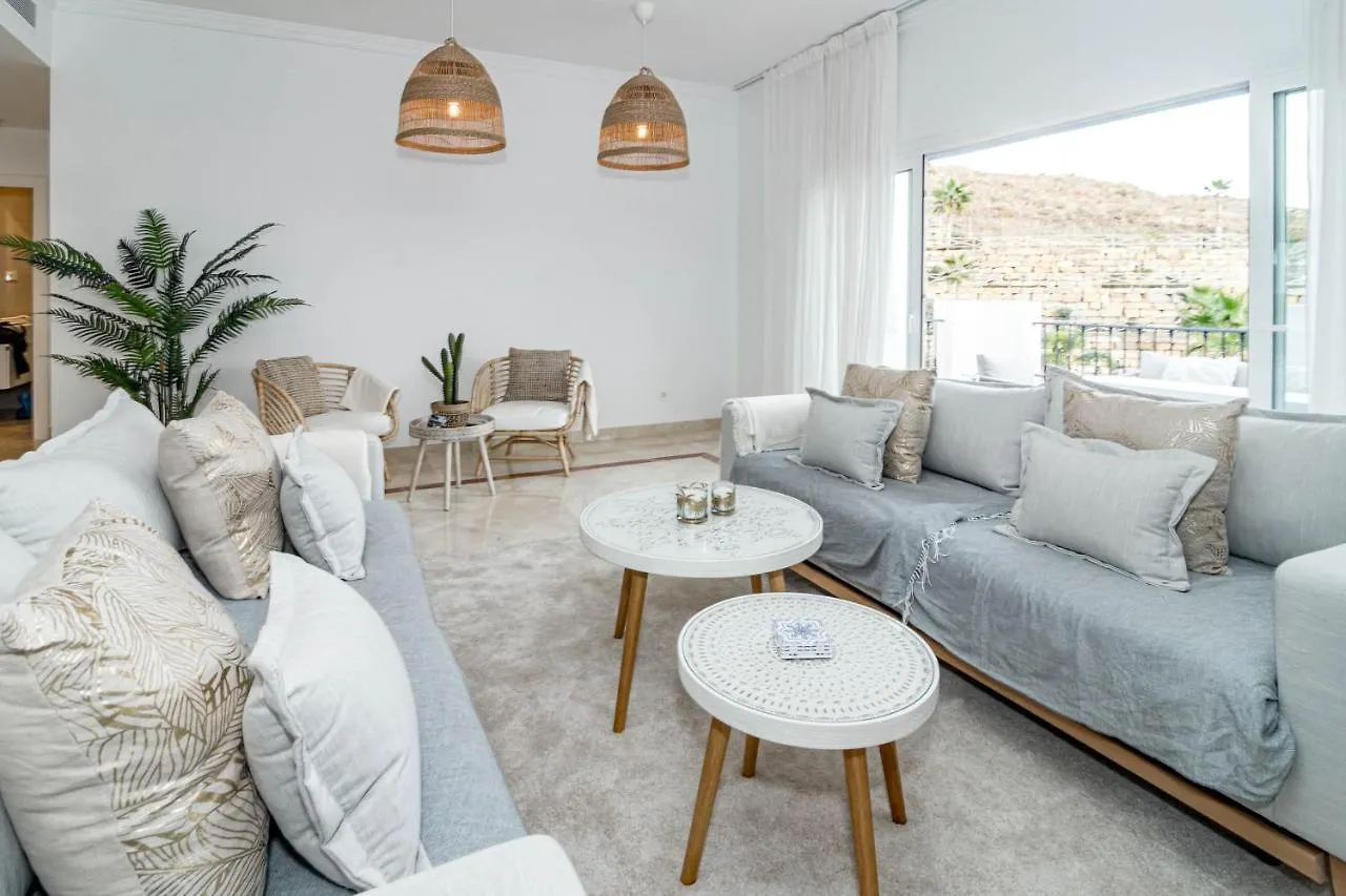 Pa18- Stunning Flat, Gym, Indoor And Outdoor Pool Apartment Estepona 0*,