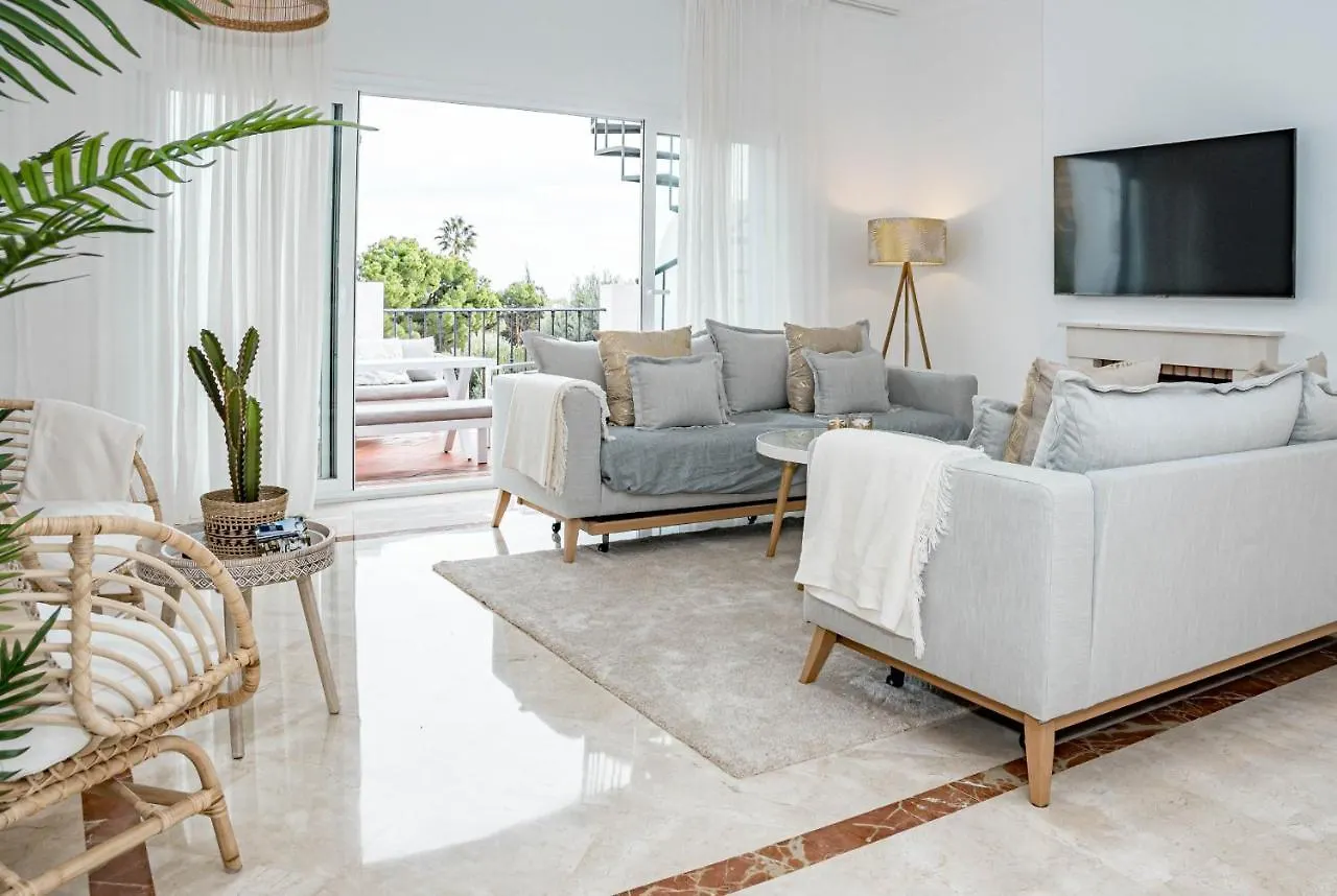 Pa18- Stunning Flat, Gym, Indoor And Outdoor Pool Apartment Estepona