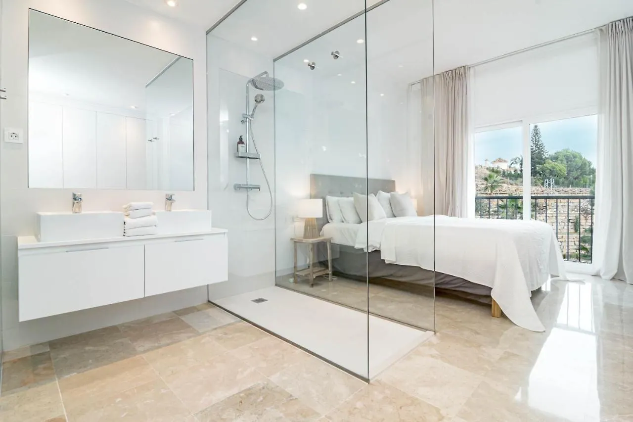 Pa18- Stunning Flat, Gym, Indoor And Outdoor Pool Apartment Estepona
