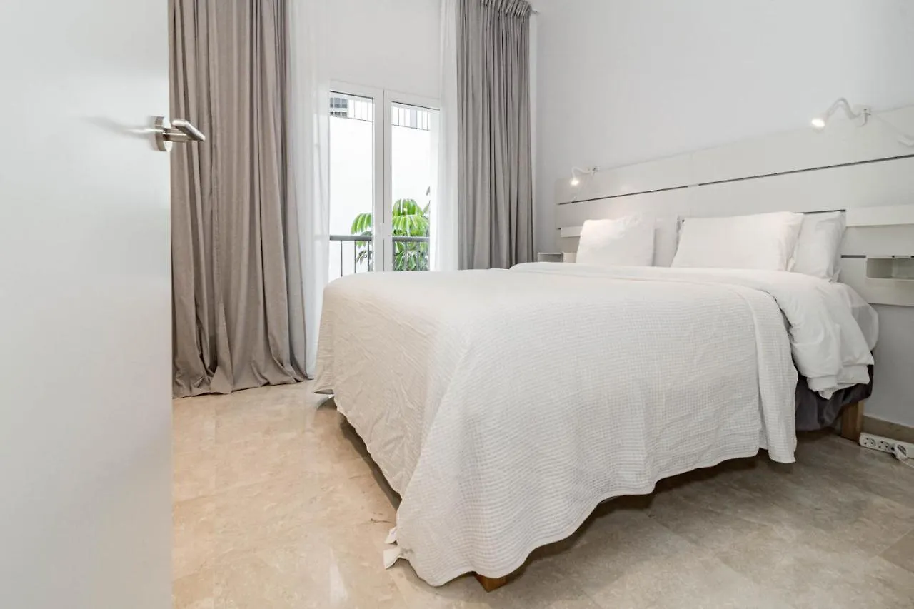 Pa18- Stunning Flat, Gym, Indoor And Outdoor Pool Apartment Estepona