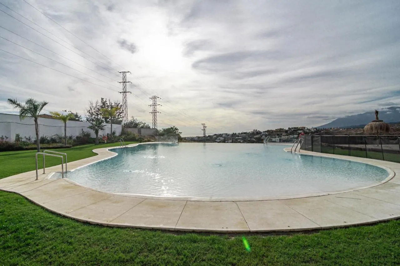 Pa18- Stunning Flat, Gym, Indoor And Outdoor Pool Apartment Estepona Spain