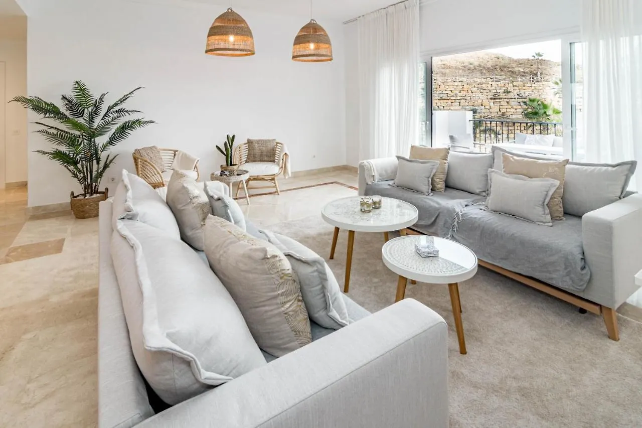 Pa18- Stunning Flat, Gym, Indoor And Outdoor Pool Apartment Estepona 0*,  Spain